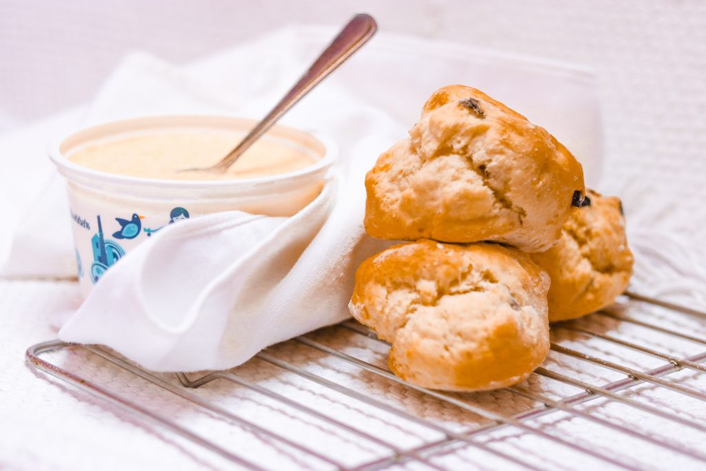 scones-on-an Oven -rack-served-with-creamy-jam